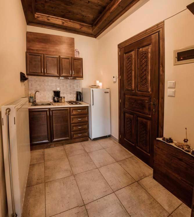 Guesthouse Theodorou Elati  Экстерьер фото